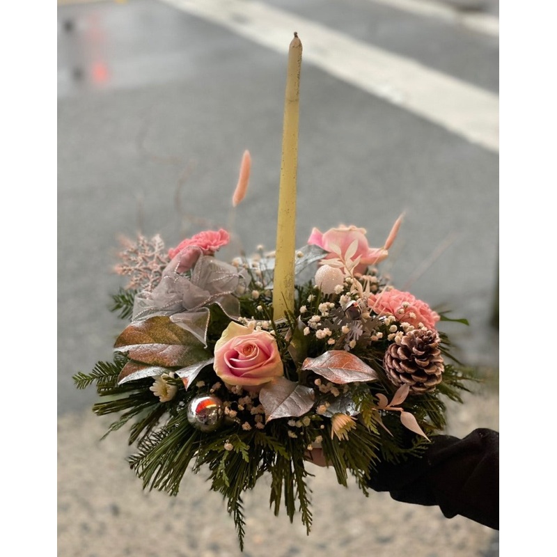 Elegant Christmas Centerpiece