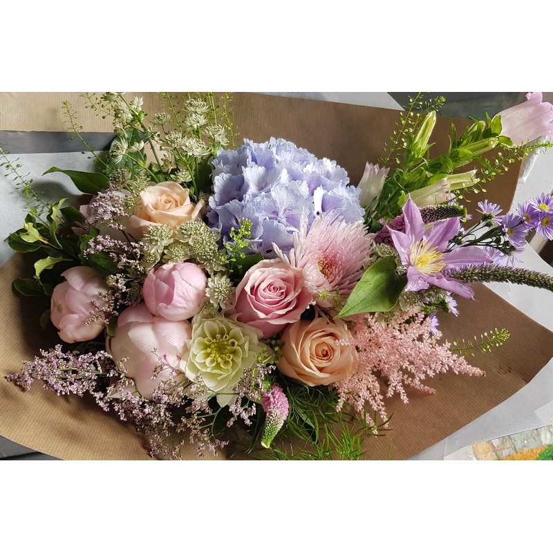 Graduation Summer Pastel Mix-Small & Medium & Large & X Large & Showstopper & Showstopper with vase