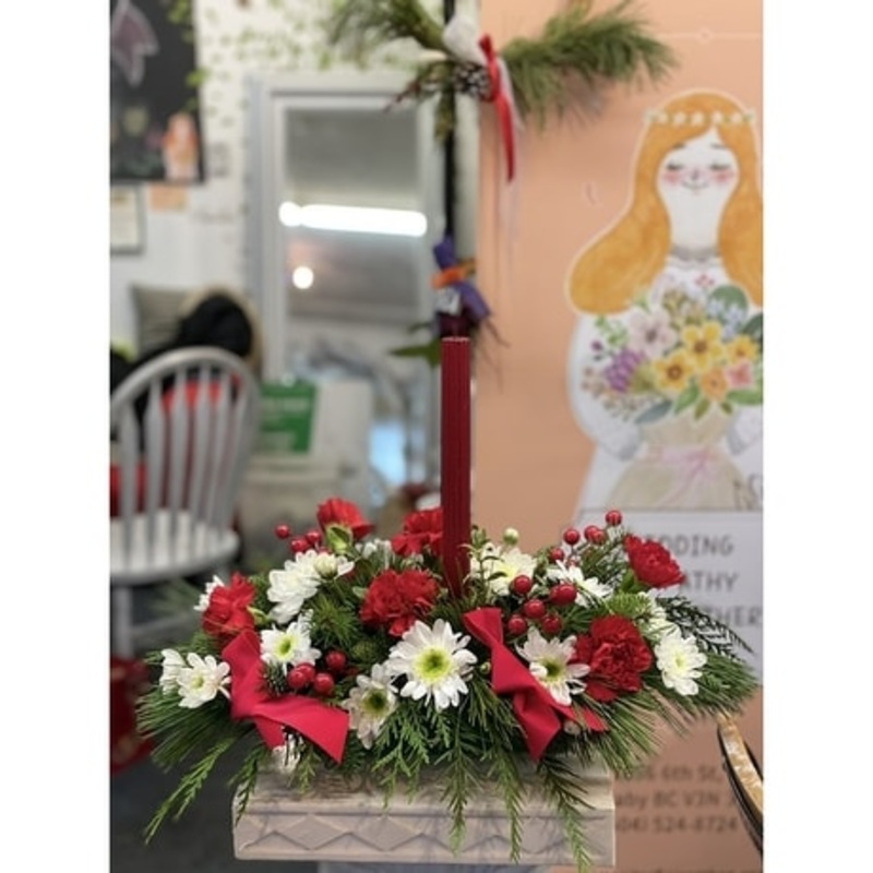 Holly Jolly Centerpiece-Standard