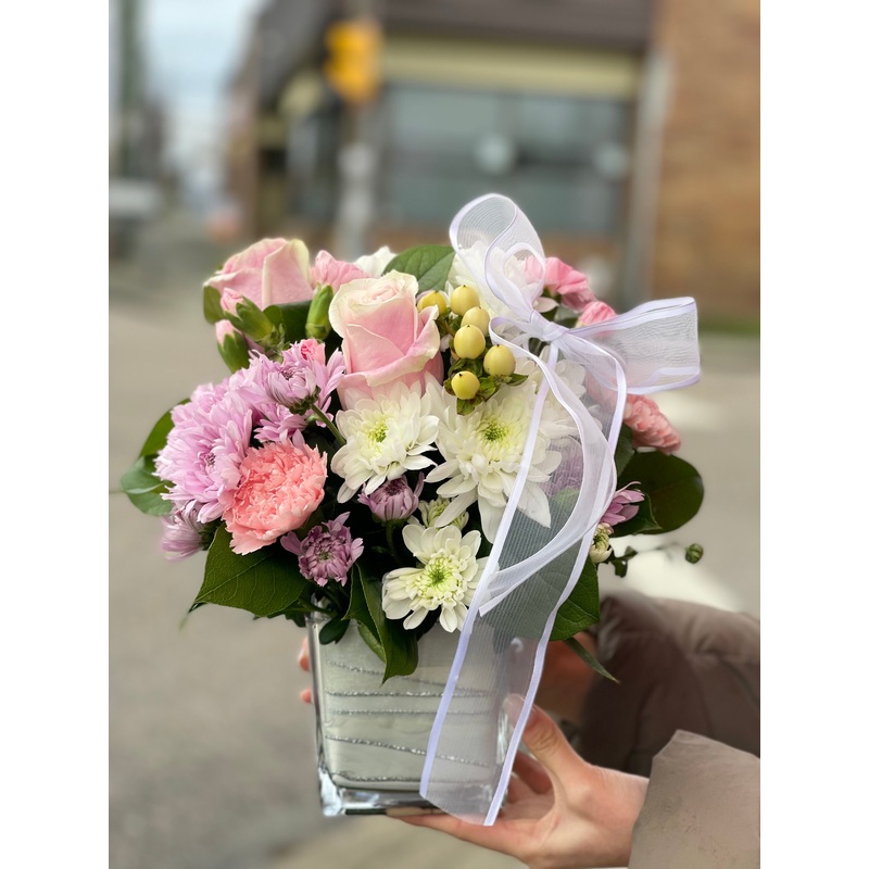 Lacy Bouquet-Standard & Deluxe