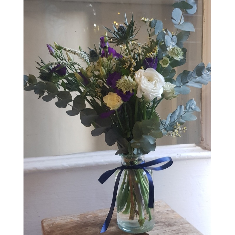 Our Wild and Rustic posy-With vase & Without vase