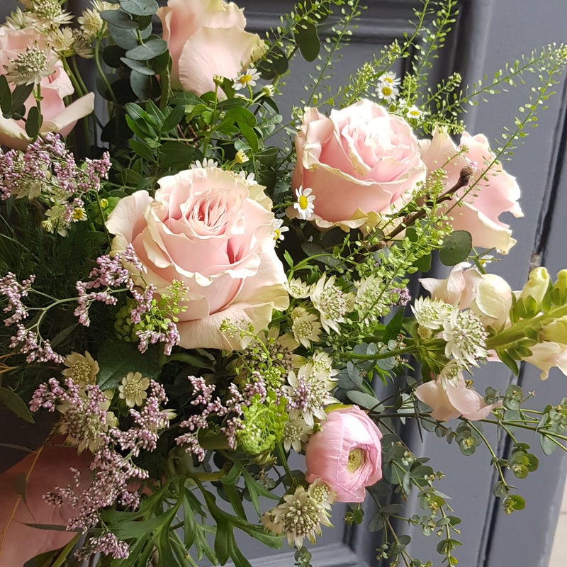 Pink Rose Bouquet-Half dozen (shown) & Dozen & Two dozen