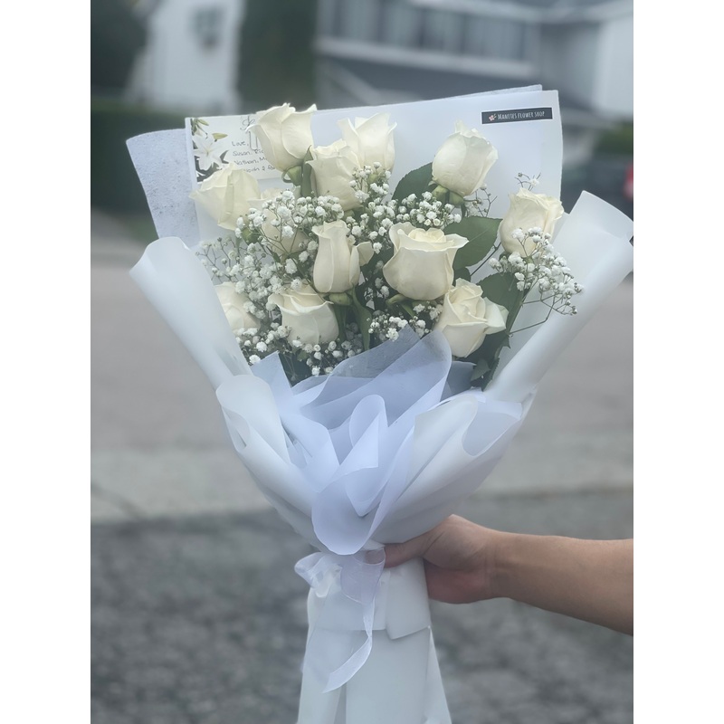 Dozen White Roses