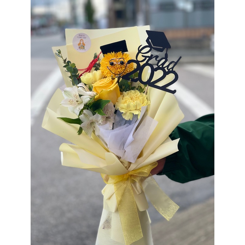 Graduation Day Bouquet-Standard & Deluxe & Premium & Lavish-Yellow & Pink & Blue & Purple