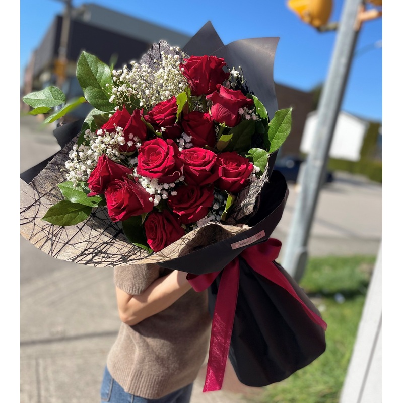 Forever LoveDozen Roses-Black & White & Pink