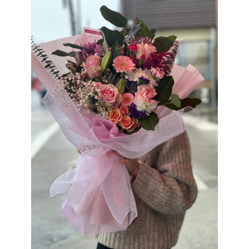 True Love Bouquet-Standard & Deluxe