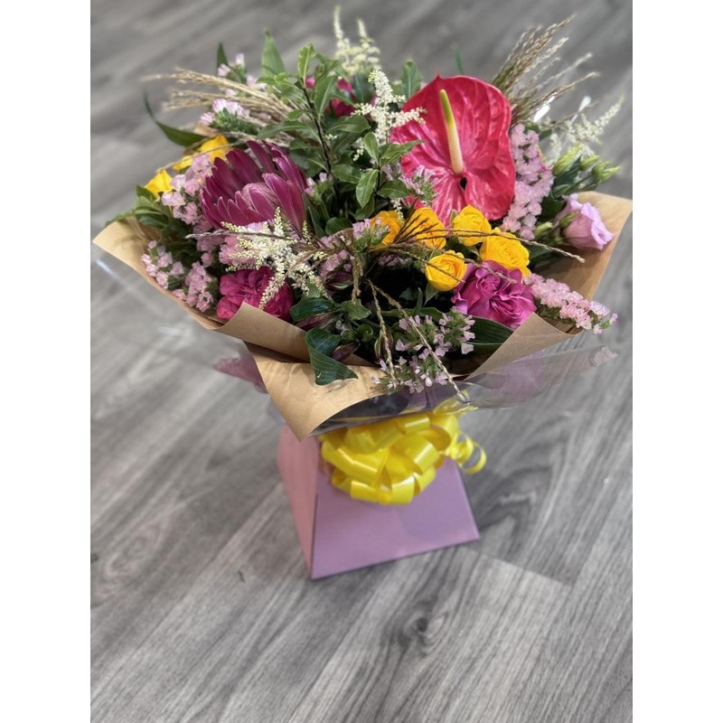 Blush Life Hand tied Bouquet-Standard & Grand & Superior & Exquisite(As shown in image)