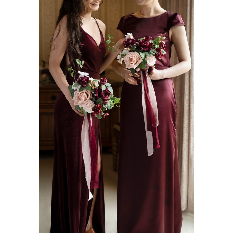 Bridesmaid Posy in Romantic Marsala