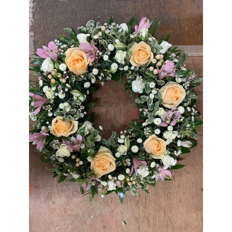 Pastel Wreath-Standard & Medium & Grand (As shown in image) & Superior