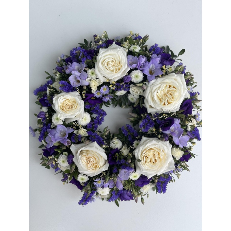 Scented Wreath-Standard & Medium & Grand (As shown in image) & Superior-Yellow & White & Blue & White