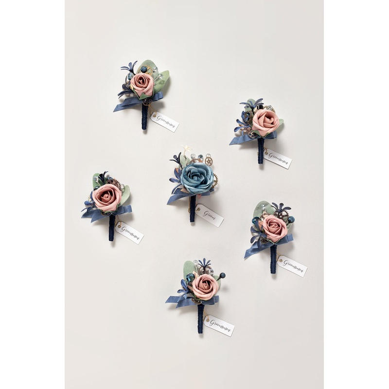 Boutonnieres in Dusty Rose & Navy