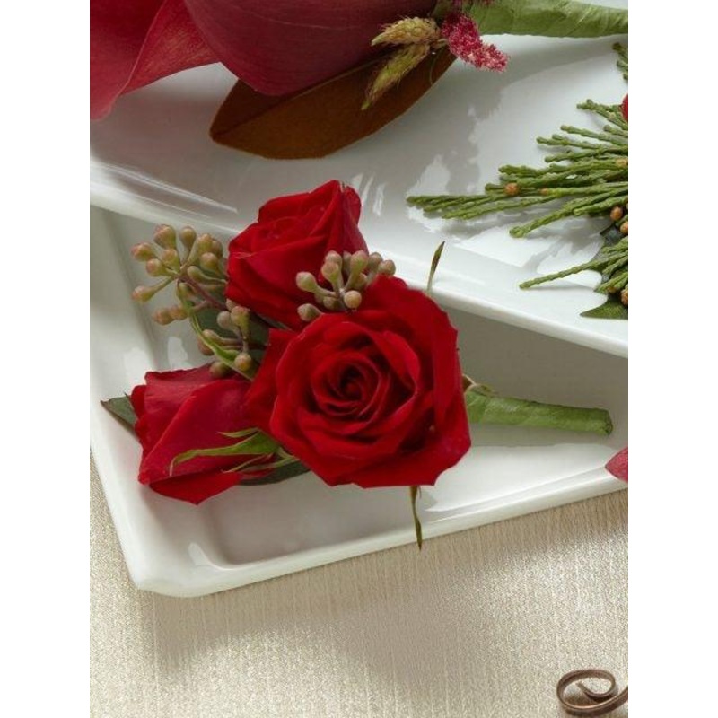Red Spray Rose Boutonniere