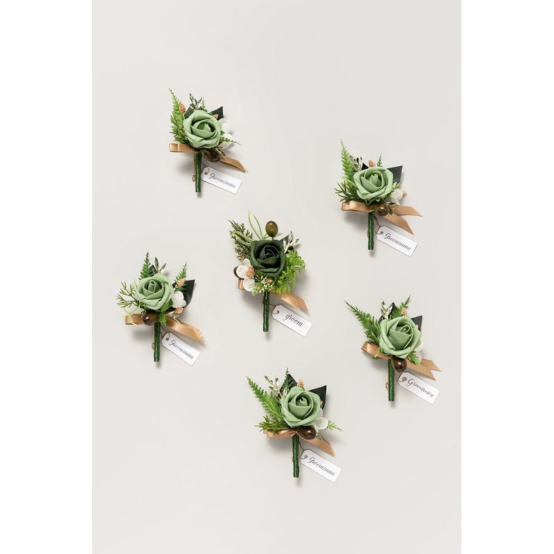 Boutonnieres in Forest Green & Gold