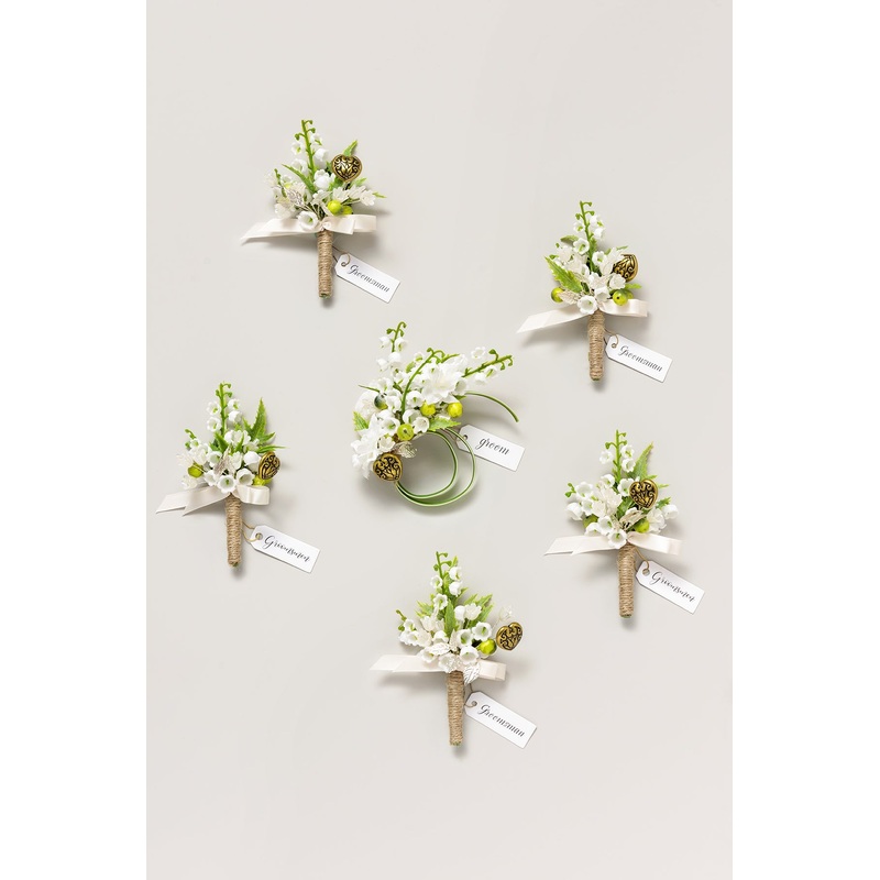 Boutonnieres in May Lily & Olive