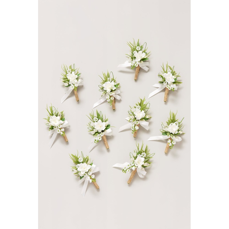 Boutonnieres for Guests in May Lily & Olive