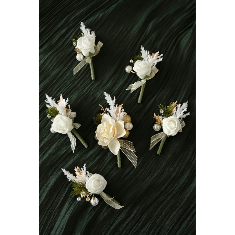 Boutonnieres in Champagne Christmas | Clearance