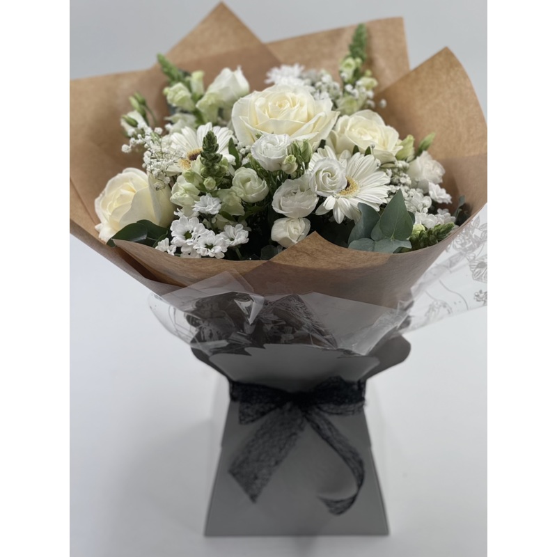 Classic Ivory Original Bouquet