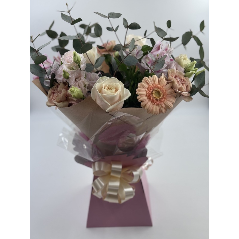 Limited Edition Pop of Spring bouquet