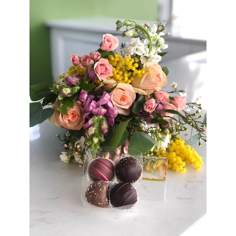 Bouquet & Chocolates Gift Set-Truffles (4)