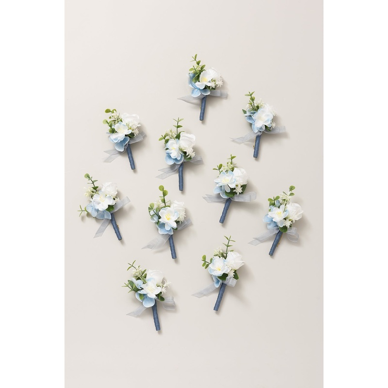 Boutonnieres for Guests in Dutch Blue & Navy Blue