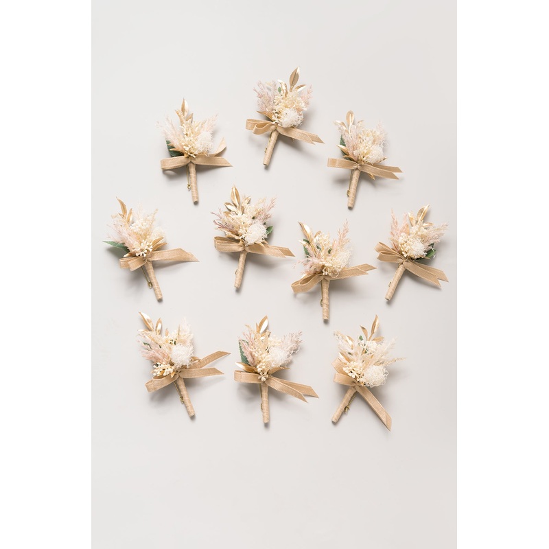 Boutonnieres for Guests in White & Beige