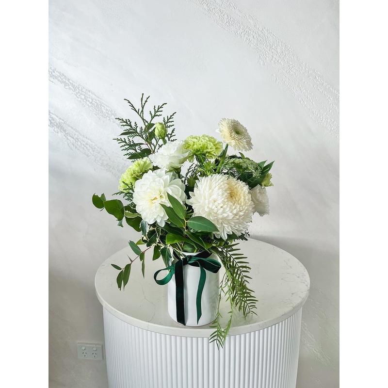 Donner White Ceramic Jar