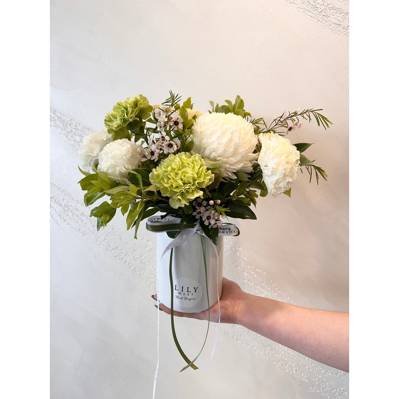 The Posy Jar-White and green & Pastel & Bright