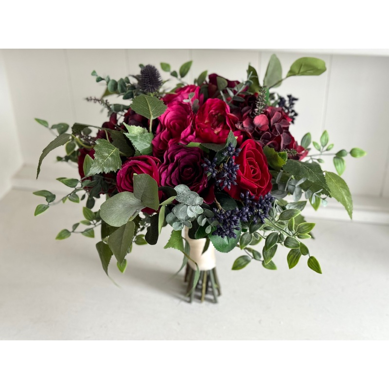 Raspberry, burgundy and navy blue wedding flowers