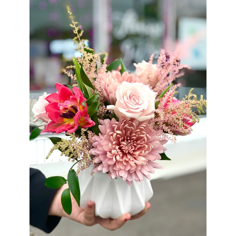 FEB. 11 – Floral Design Experience – Galentine’s Workshop
