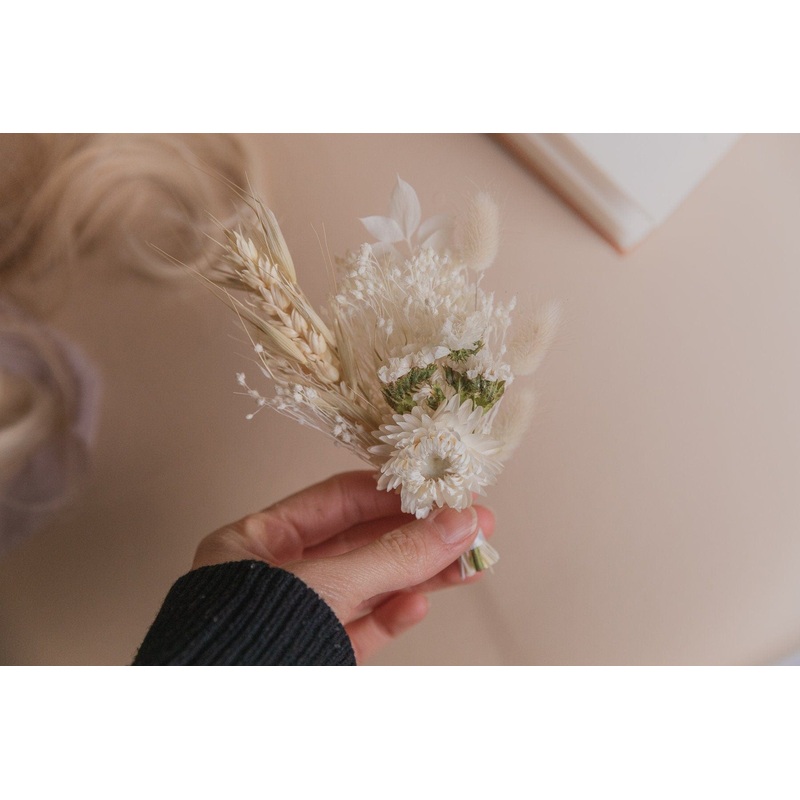 Lagurus & Cream Straw Flower Boutonnieres / Lapel Pin For Men / Groom Pin / Boho Boutonniere / Groom Boutonniere