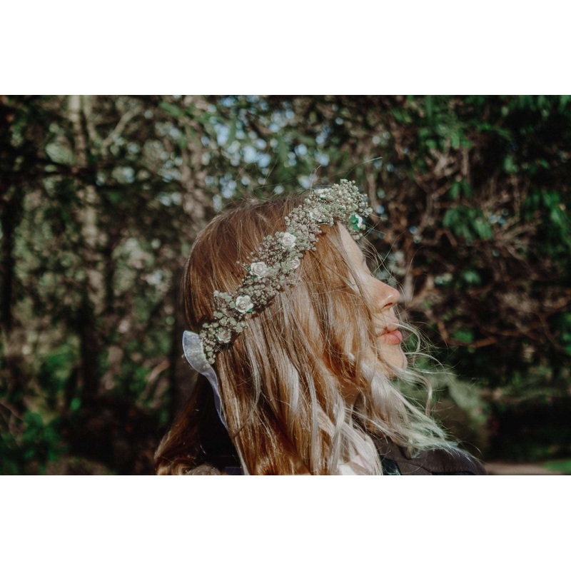 Baby’s Breath and Ivory Dainty Roses Crown, Dainty Wreath, Dainty Rose Crown, Dainty Dried Flower Wreath, Whimsical Forest Crown