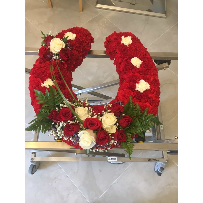 Horseshoe Arrangement