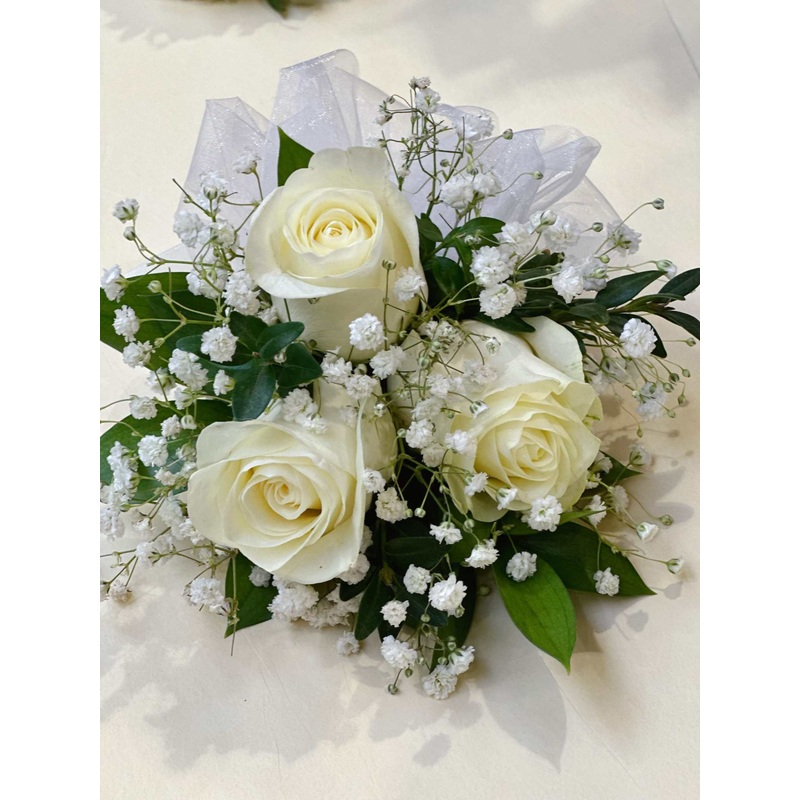 3 White-Rose Corsage