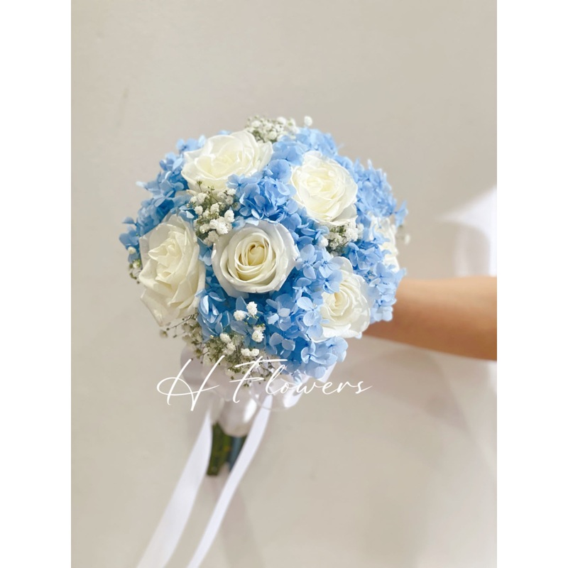 Blue White Romance
