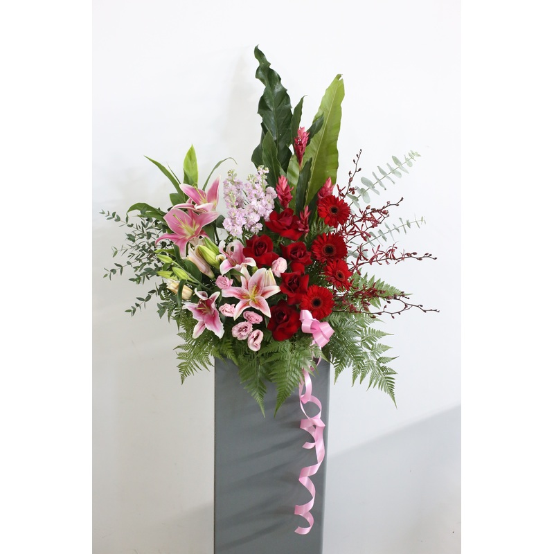 Blooms of Success – Congratulatory Stand