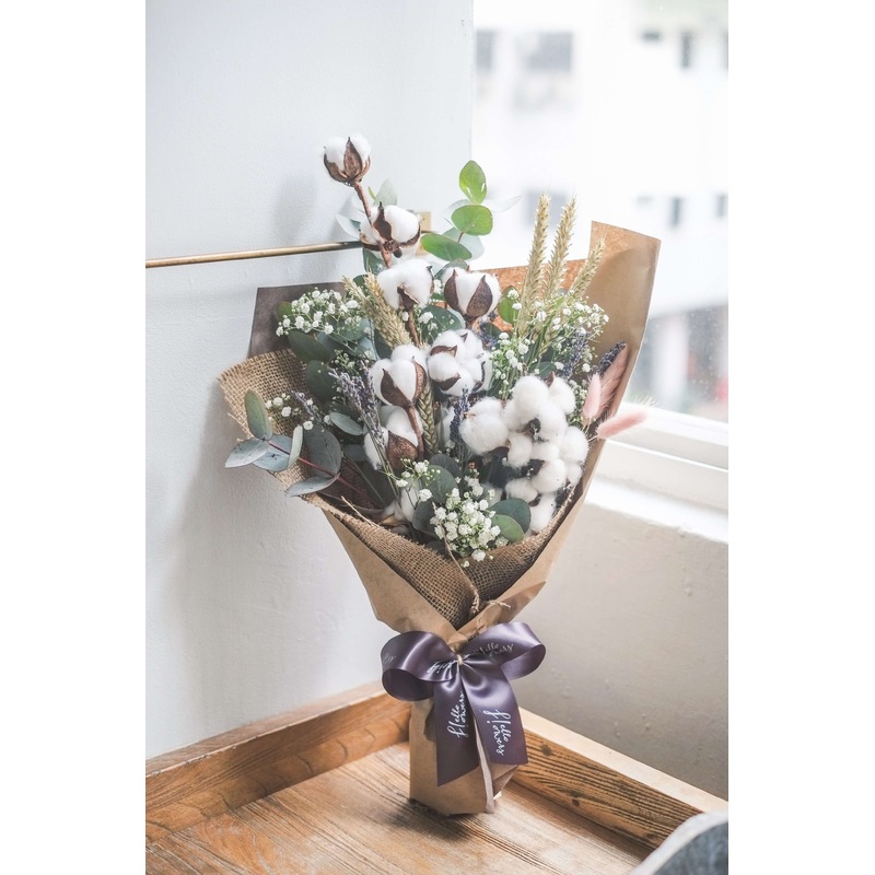 Cloud Nine – Cotton and Eucalyptus Bouquet