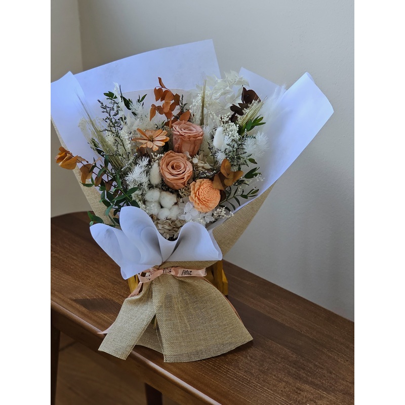 Dolly Bouquet – Agate Dried & Preserved Flower