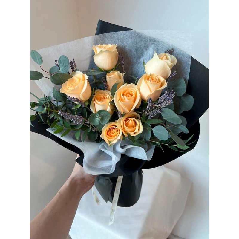 Sophia- Rose Bouquet with Dried Lavender