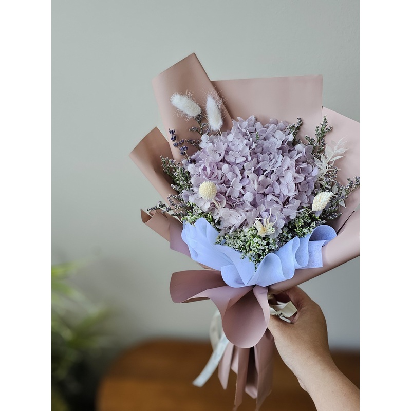 Leila – Preserved Hydrangea Bouquet
