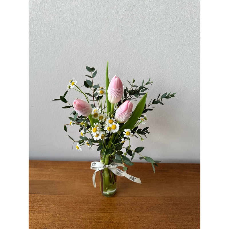 Thea Mini Jar- Tulips and Tanacetum Daisy