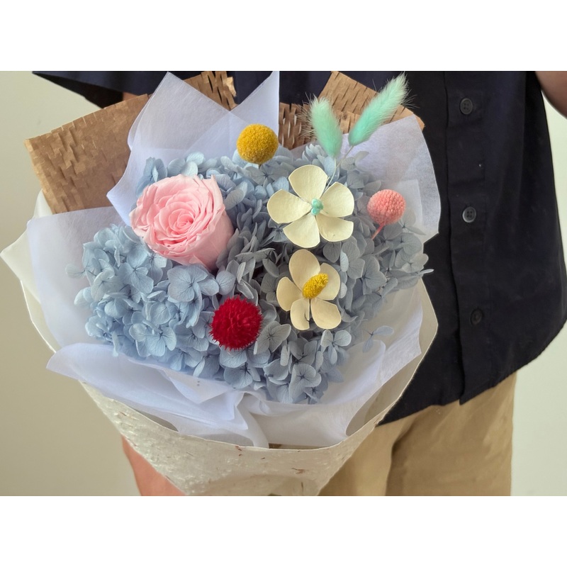 Sky Blooms – Dried & Preserved Flower Bouquet