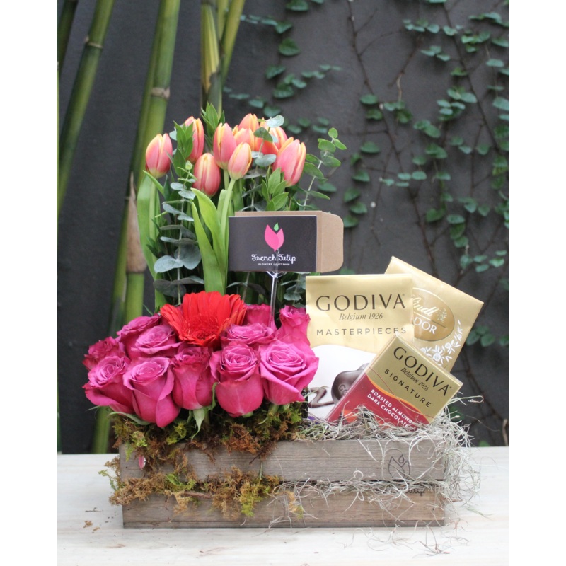 Delicious Surprise Giftbox