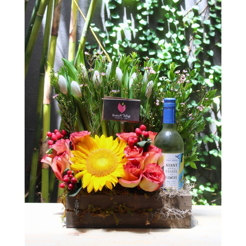 Summer Blooms with Free Bottle