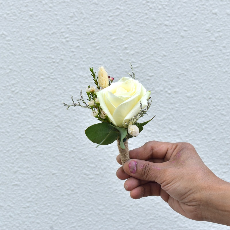White Rose – Boutonniere