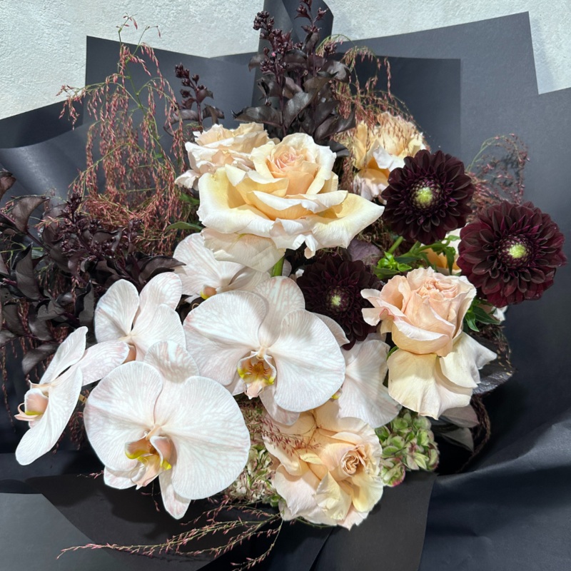 Champagne Delight Mixed Bouquet