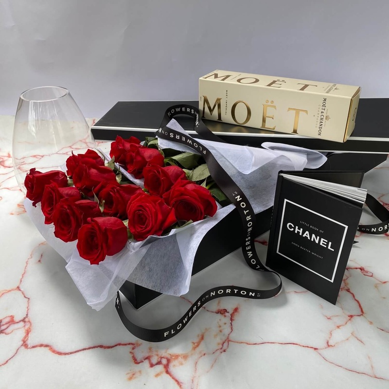 French Luxury Roses Gift Set