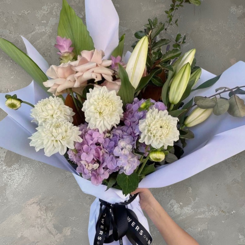 Mauve + White Delight Bouquet-Luxe & Premium & Standard