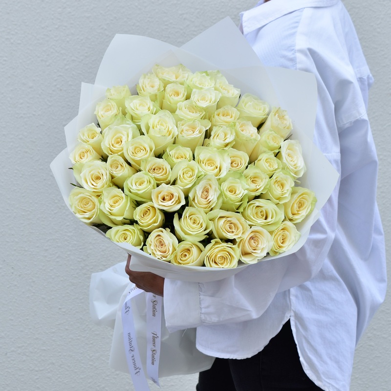 Snow White – Rose Bouquet-21 Roses & 31 Roses & 51 Roses & 71 Roses & 101 Roses & 151 Roses & 201 Roses