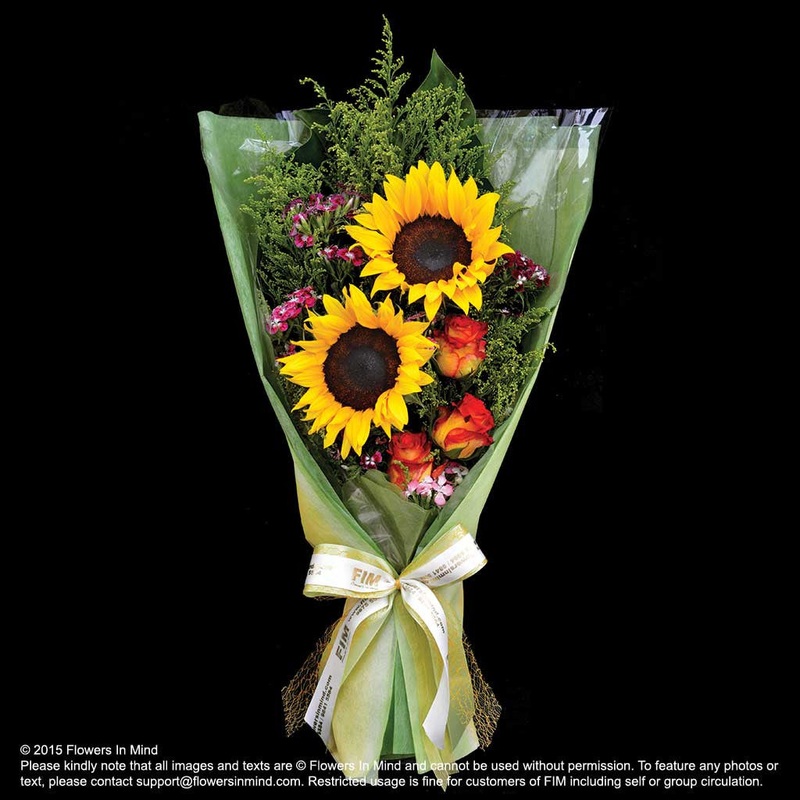 Bouquet of Roses & Sunflower-5 stalks in total ( 2 X stalks of Sunflower with 3 X stalks of Roses ) & 9 stalks in total ( 3 X stalks of Sunflower with 6 X stalks of Roses)
