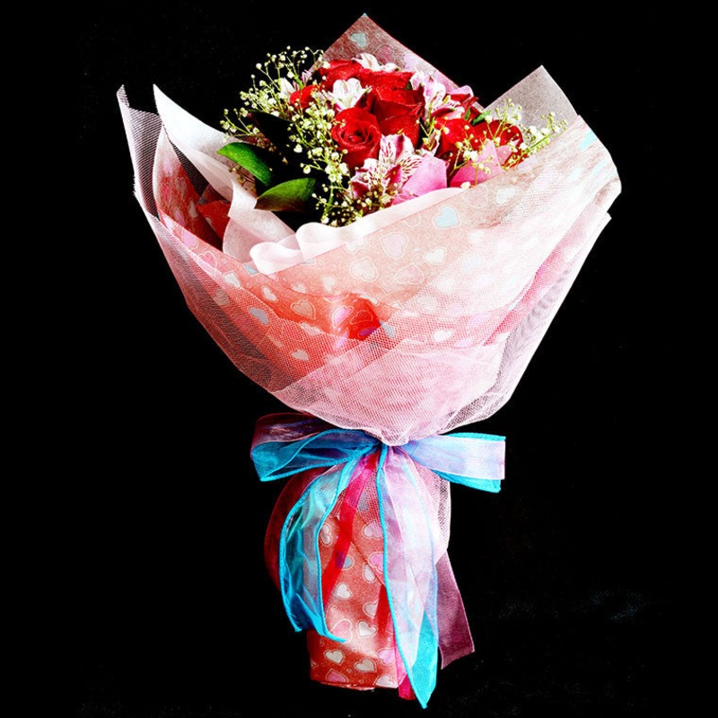 Bouquet of Roses with Alstroemeria (HB29)